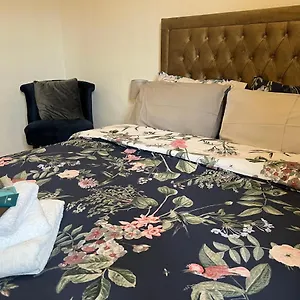 Hotel Grand Bleu - - Next To Piccadilly Line Tube Station & Brand New Facilities ****